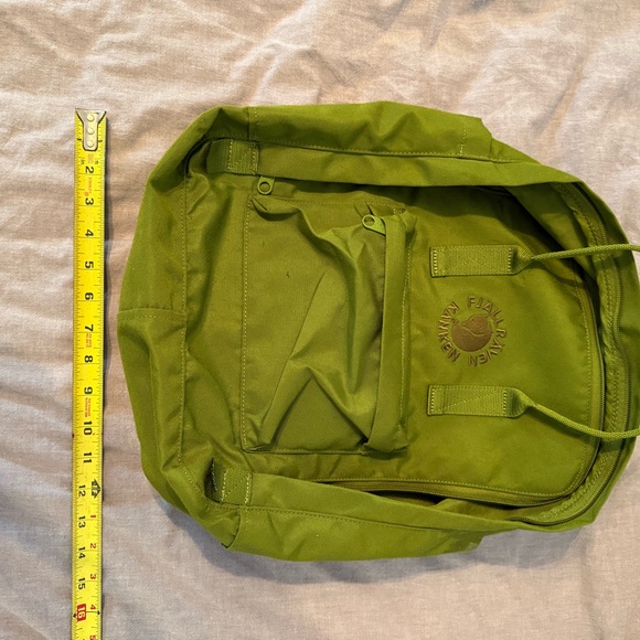 Kånken Green Backpack - Picture 10 of 11